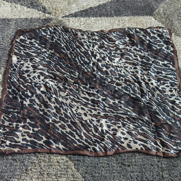 Vera Vtg Scarf Printed - Picture 1 of 4